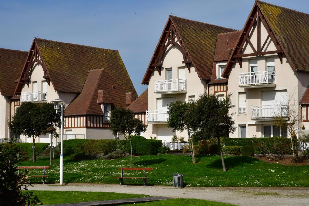 Studio Avec Loggia - A 200M De La Plage - Parking Courseulles-sur-Mer Exterior photo
